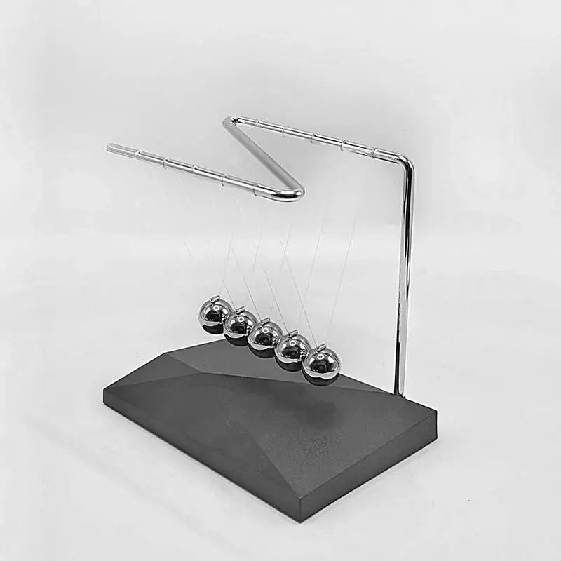 Newtons Cradle Home Decoration